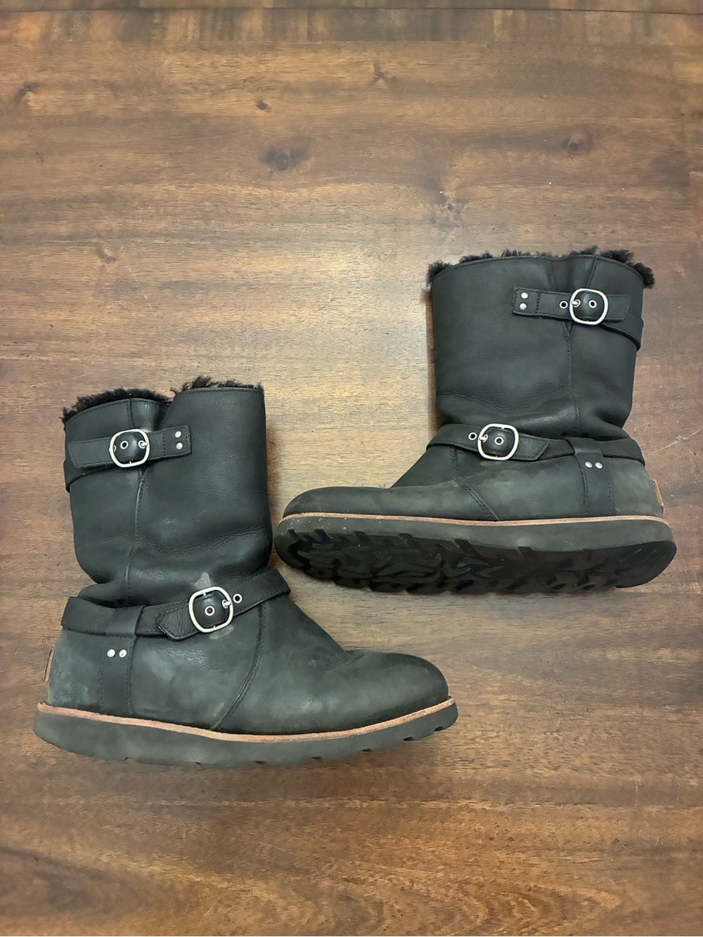 Ugg Noira Boots Women’s 9 Black Leather Winter Buckle
